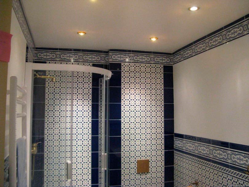 Натяжной потолок в ванную - матовый